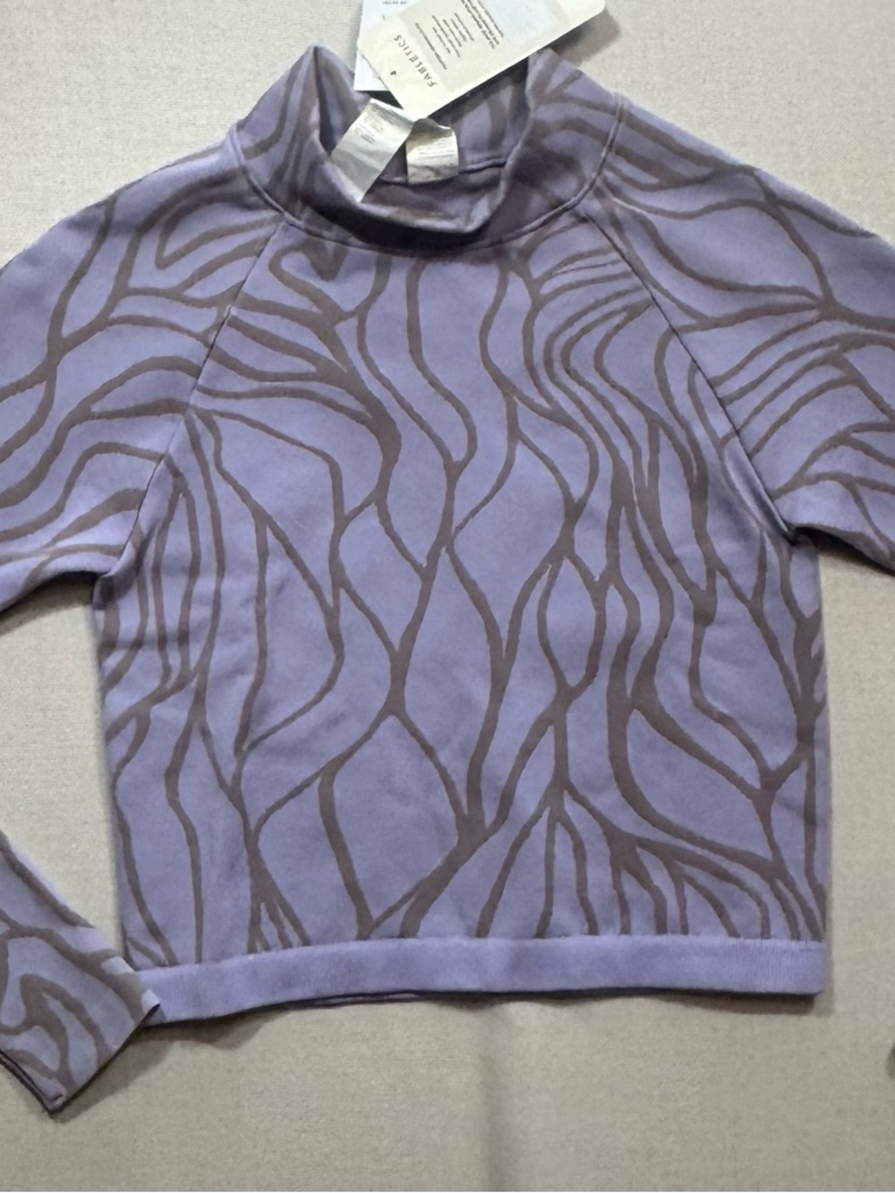 Fabletic Mock Neck Pullover/ NWT /size Large